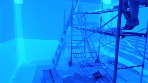 Ultime soluzioni aziendali su Proiettori 3D rendono lo spazio immersivo negli Emirati Arabi Uniti da 5 set proiettori rendono la proiezione immersiva.