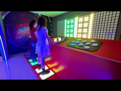 Sfide interattive basate su pulsanti con attività dinamiche di costruzione