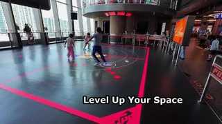 Gioco da pavimento interattivo a LED Aurora Motion con 8 giochi coinvolgenti
