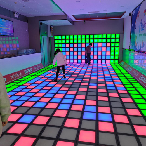 Ultime notizie aziendali su Diventa Virale: Come un Pavimento LED Interattivo Trasforma il Tuo Parco Giochi al Coperto