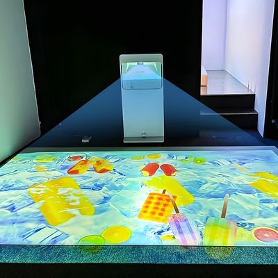 Buon prezzo Sistema di proiezione interattivo per pavimenti multi giocatori all-in-one per parco giochi in linea