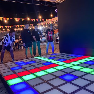 Buon prezzo NEW Gioco Attivo Interattivo Rgb Gioco Led Floor Gioco Led Dance Floor Gioco Interattivo in linea