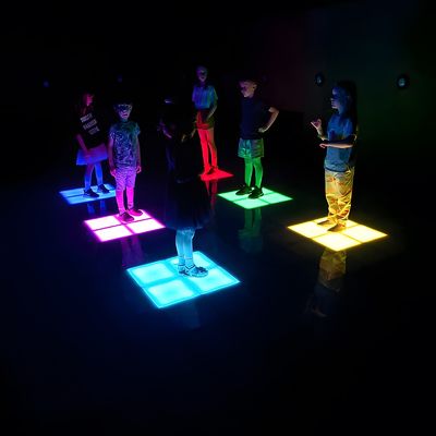 Buon prezzo Salto LED Terrazza da ballo Piastrelle Salto Griglia Interattivo Gioco Per Parco di divertimenti in linea