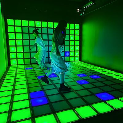 Buon prezzo Nuovo articolo Rgb Led Cina Interattivo Attivare Gioco Led Pavimento da ballo Pavimento sensibile in linea