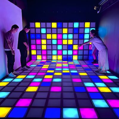 Buon prezzo Interattivo Activate Gioco Led Pavimento da ballo 30x30cm Piastrelle di luce Led Pavimento da ballo in linea
