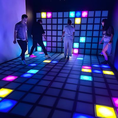 Buon prezzo Indoor Acquaproof Activate Gioco Led Pavimento Interattivo Led Screen Pavimento Piastrelle Luce Gioco in linea