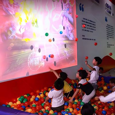 Buon prezzo Parco di divertimenti Gioco divertente tutto in un Display digitale Gioco di proiezione interattiva in linea