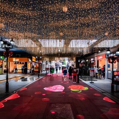 Buon prezzo 3D Immersive Floor Projection Game System 3200 lumens all'interno in linea