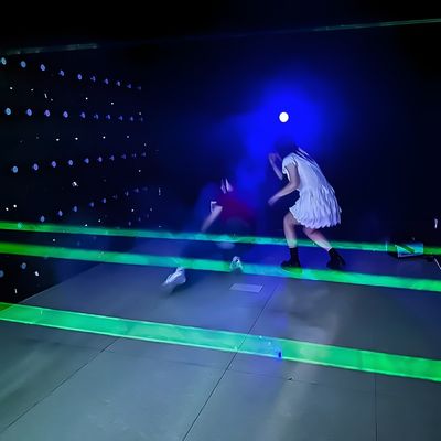 Buon prezzo Nuova stanza di fuga laser labirinto attrezzature gioco multiplayer labirinto Arena in linea