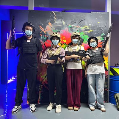 Buon prezzo Attrezzature per giochi di tiro commerciali Set di giochi di battaglia con pistola laser in linea