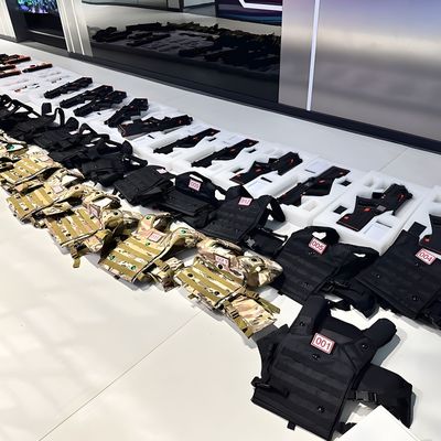 Buon prezzo Interactive CSGO CQB War Games Laser Tag Equipment with Wireless Multiplayer Laser Tag Gun Set in linea