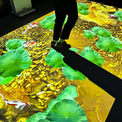 Buon prezzo High Precision Low Cost Portable Interactive Floor Projection Ground Projection Machine with 4000 Lumens and 80+ Games in linea