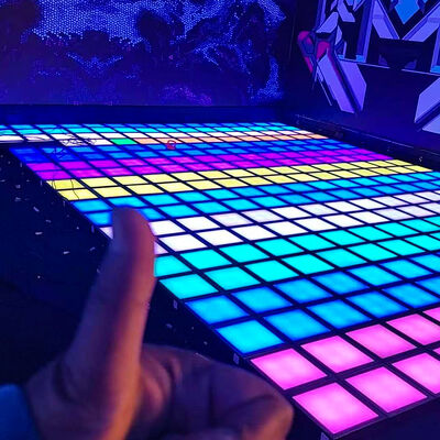 Buon prezzo Pavimento LED interattivo a colori RGB da 30x30 cm con 1000+ livelli di gioco per intrattenimento interno in linea