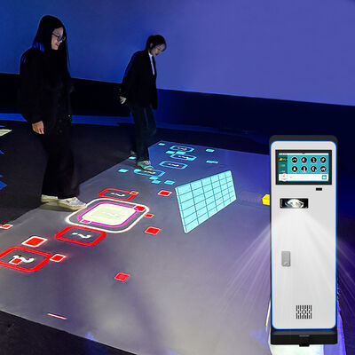 Buon prezzo Proiettore interattivo da pavimento da 5000 lumens con oltre 40 giochi e sistema di proiezione interattivo mobile plug-and-play in linea