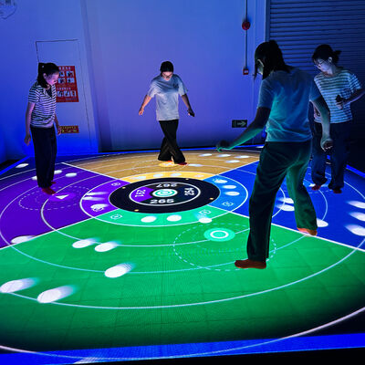 Qualità Aurora Motion XR Interactive LED Floor Game System con 6 su 10 giochi popolari, 5m*5m schermo da 50/55 pollici e 100-500kg di capacità Fabbrica