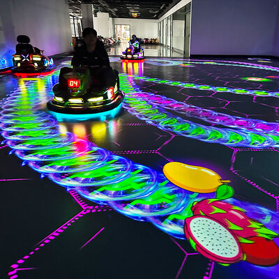 Buon prezzo Auto paraurti con interazione con proiezione a terra con 8 giochi integrati, spazio personalizzato e batteria da 36V per uso commerciale interno in linea